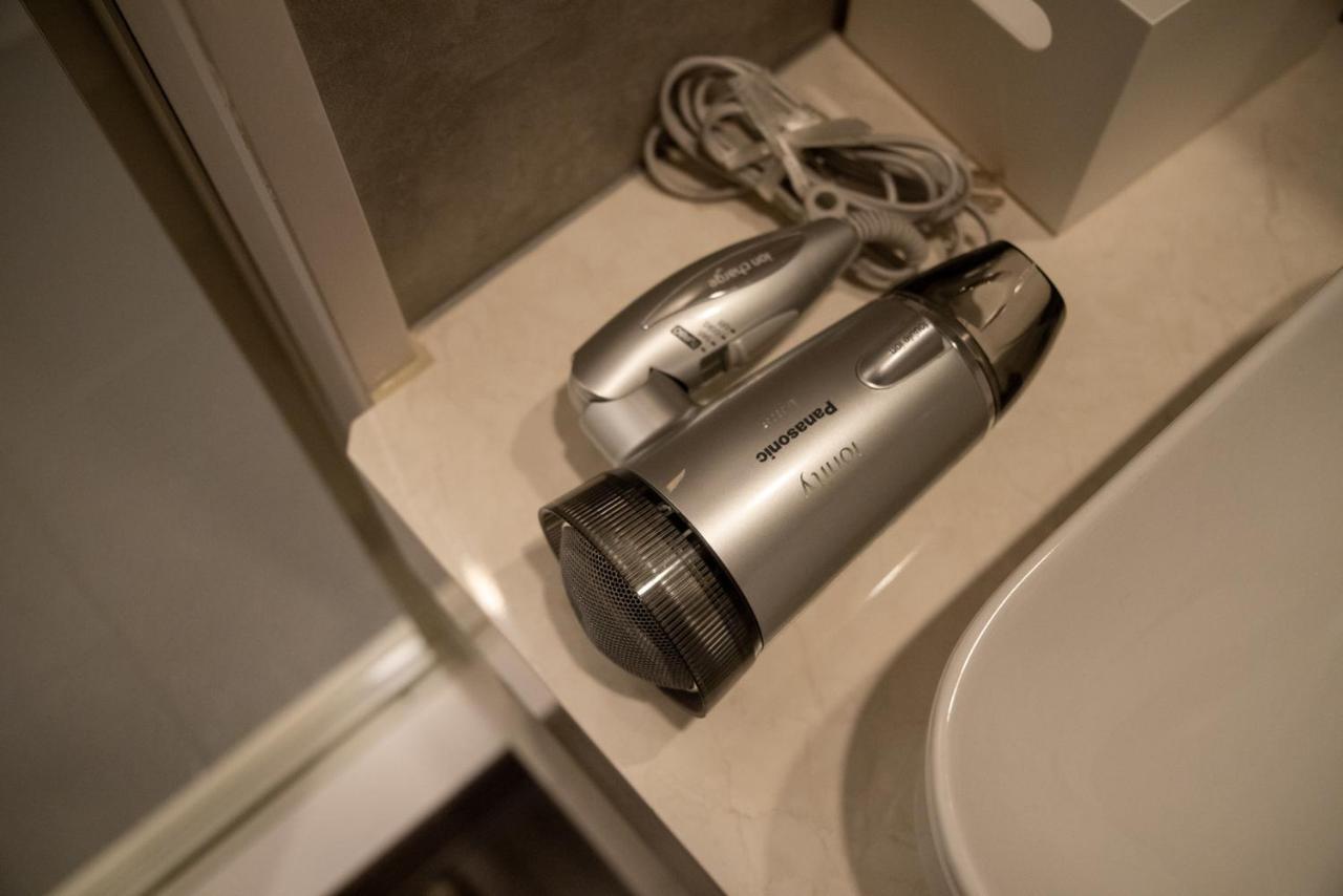 Home新町: Stylish New Near Shinsaibashi Osaka