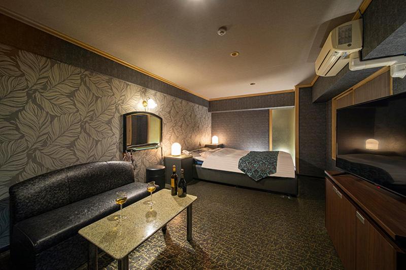 Namba Alpha (adults Only) Hotel do amor