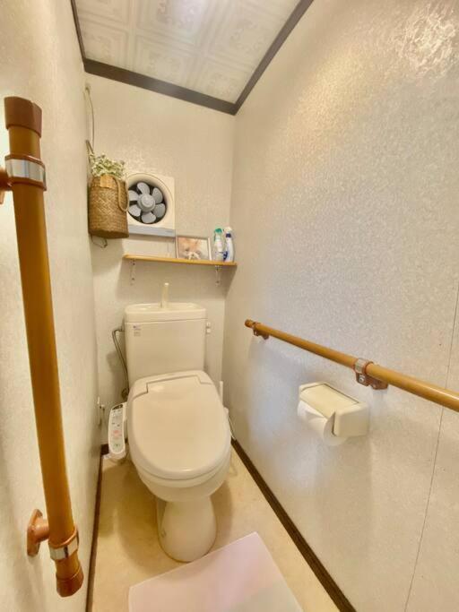 Holiday home 天下茶屋駅5分、専用庭付き平屋—kik Iハウス
