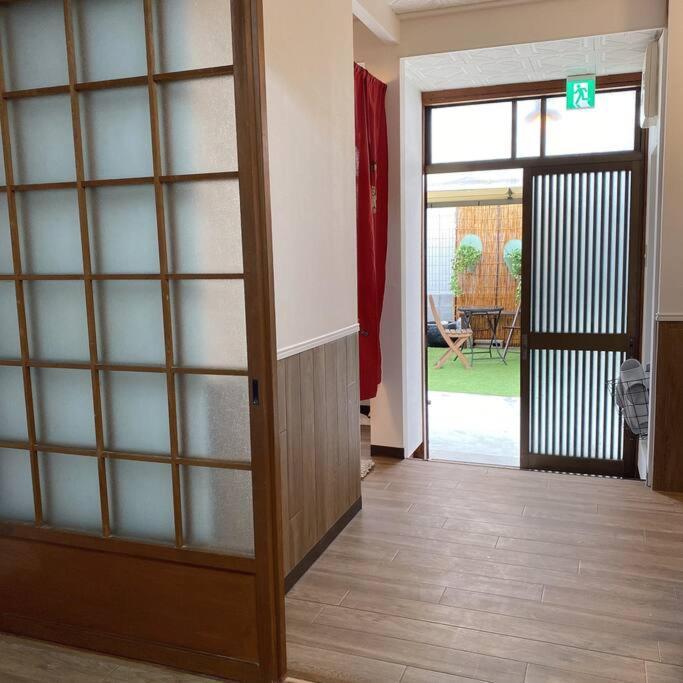 天下茶屋駅5分、専用庭付き平屋—kik Iハウス Holiday home