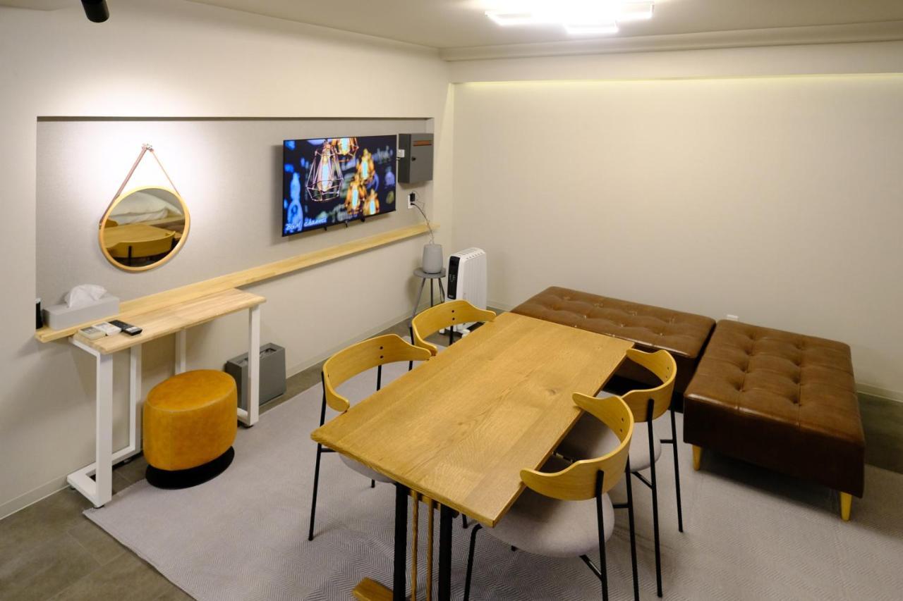 Namba Hara Apartment *