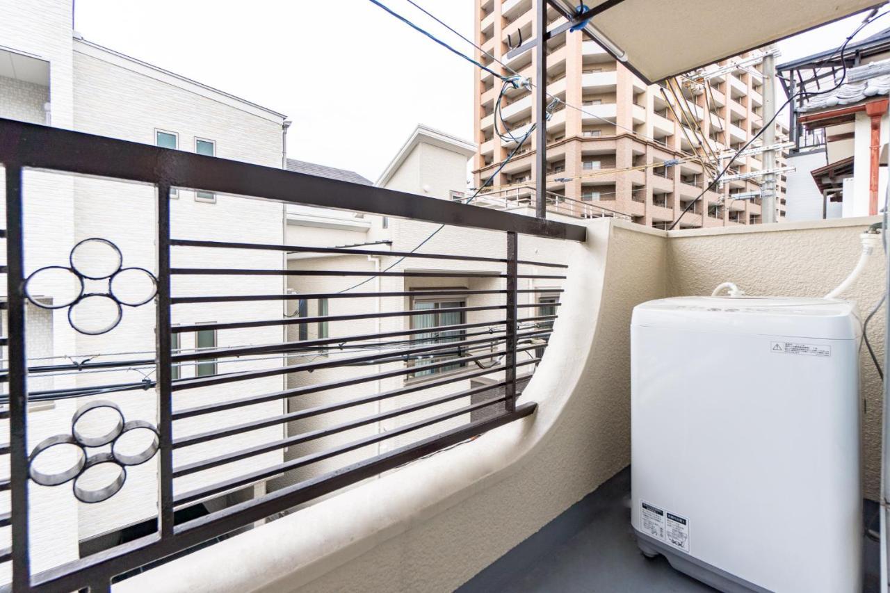 Holiday home Tsukiyume - House With Parking, 10mins To Usj, Tennoji, Namba *