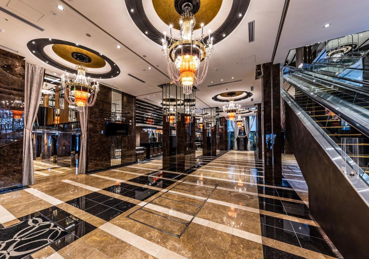 Apa & Umeda Eki Tower Hotel 3*
