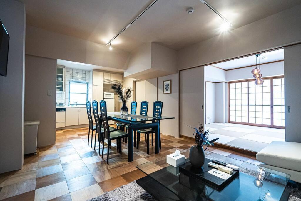 Apartment D3 Hotel+gallery 2 & 3 Osaka