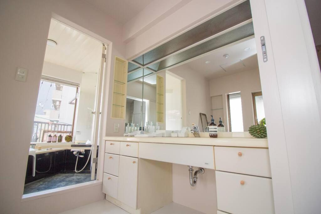 D3 Hotel+gallery 2 & 3 *