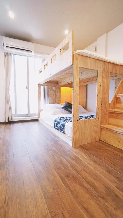 Poly Apartment *