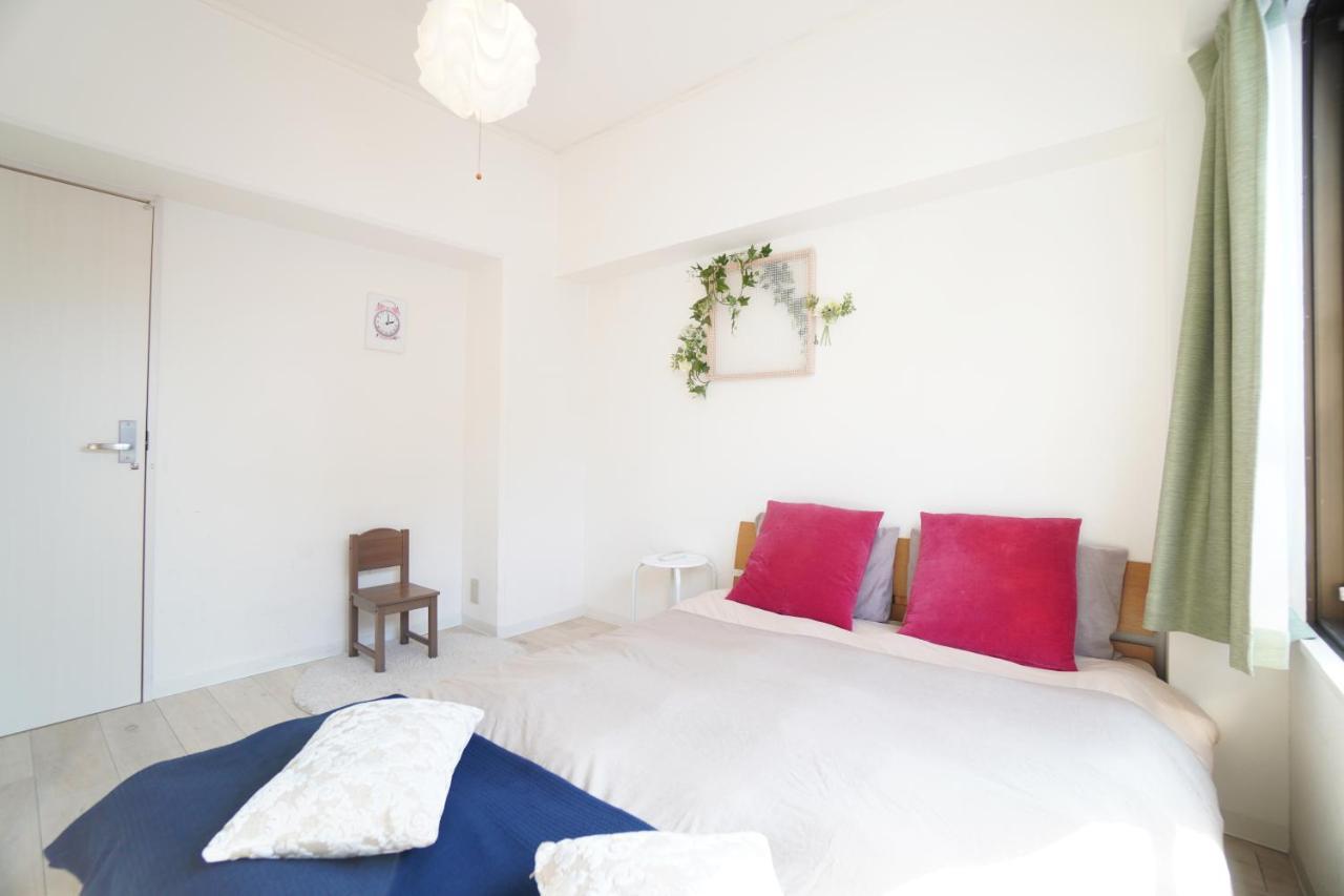 Apartment Tsurigane Building