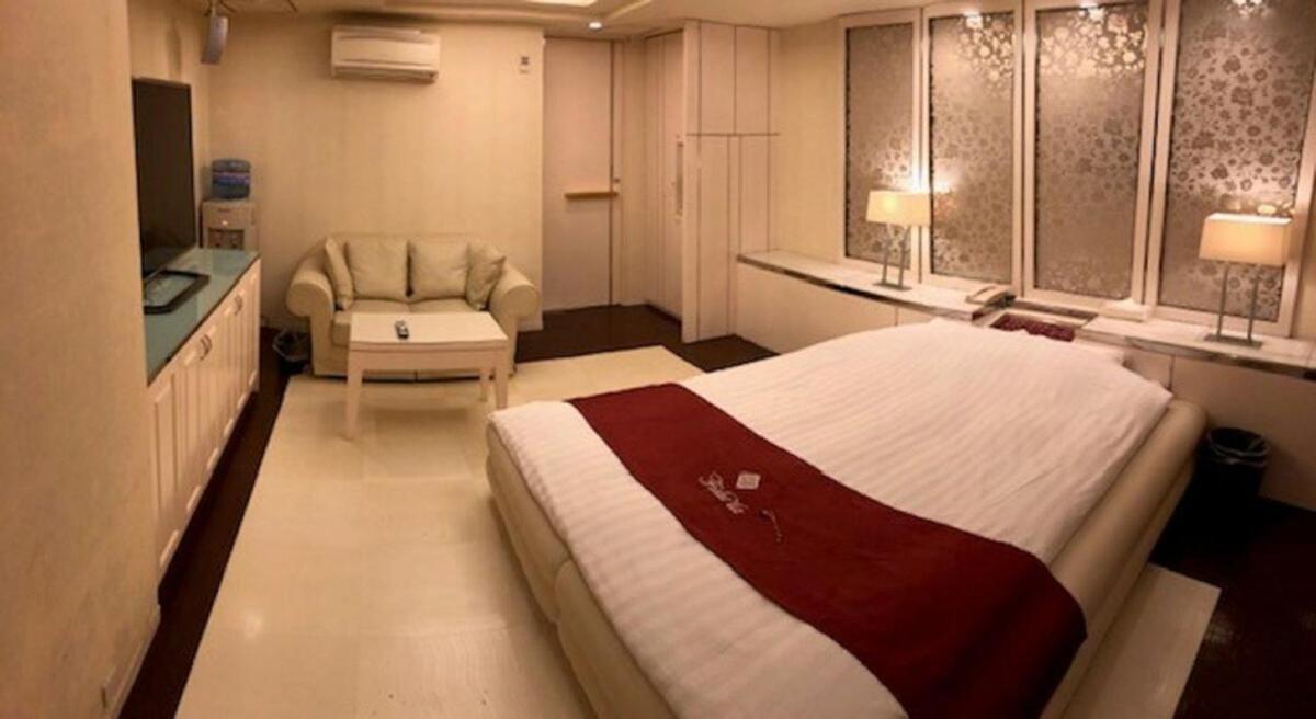 Prime Fulula プライムホテル フルーラ (adults Only) 2* Osaka