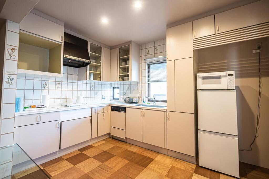 D3 Hotel+gallery 2 & 3 *