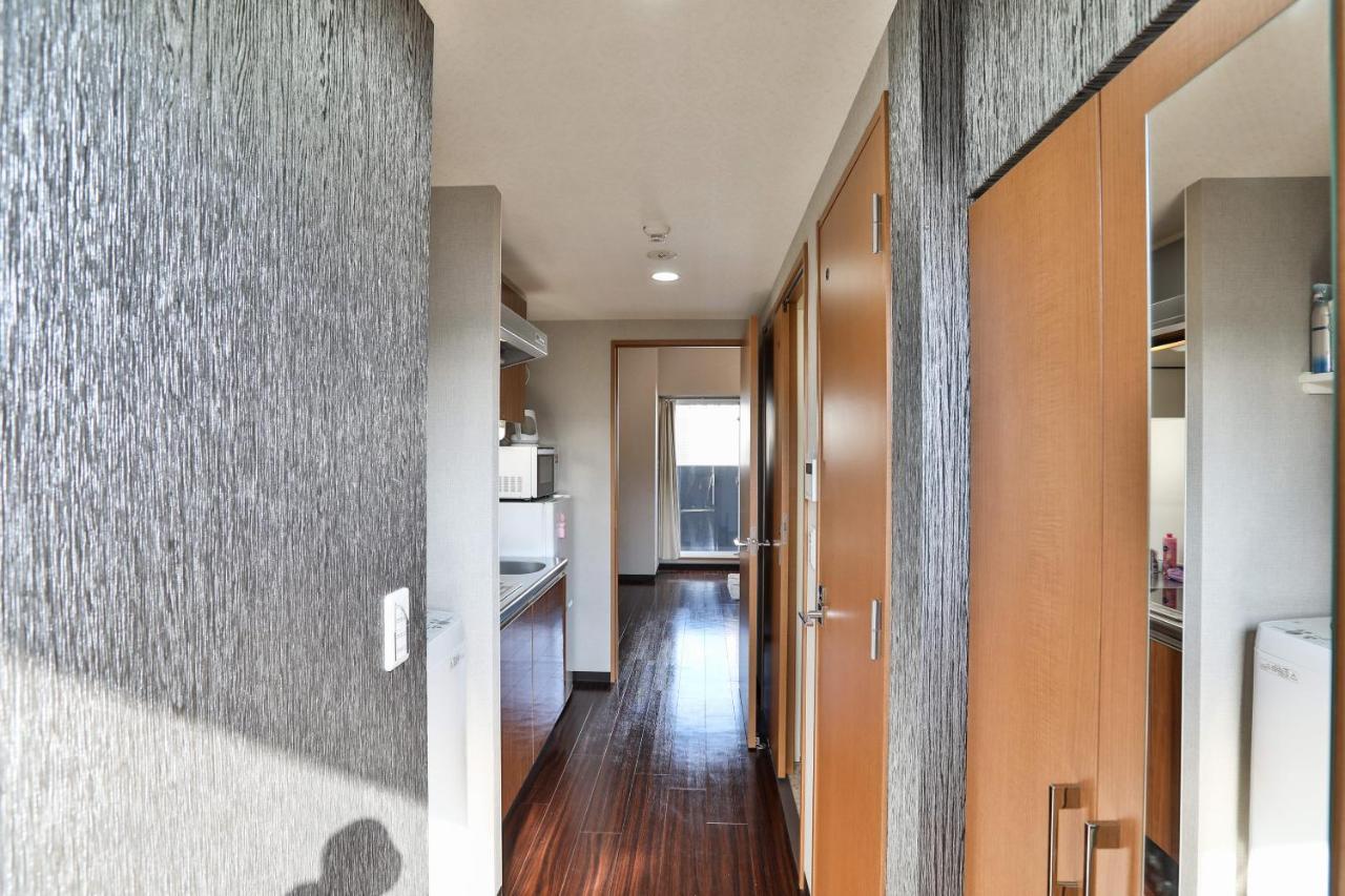 Tc House: Namba Oasis Near Kuromon Market Apartment
