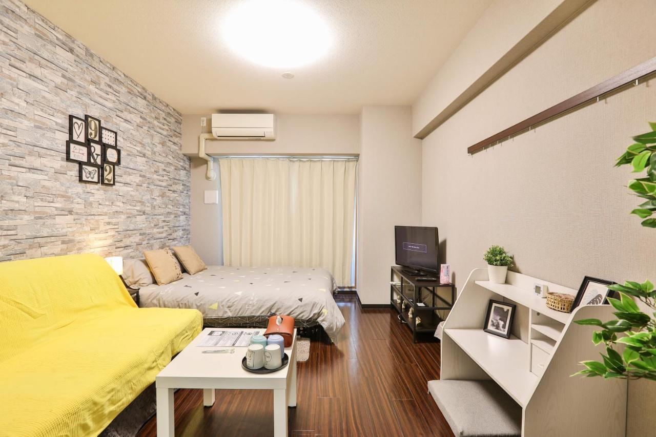 Apartment Tc House: Namba Oasis Near Kuromon Market