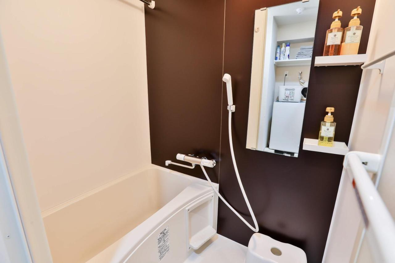 Tc House: Namba Oasis Near Kuromon Market Apartment
