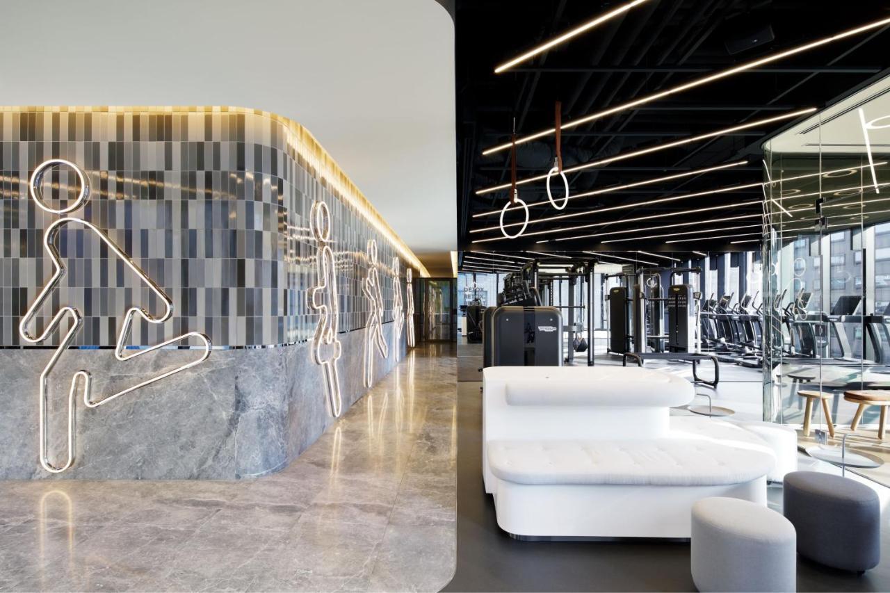 W Hotel 5*
