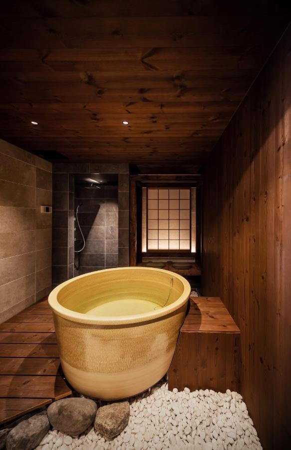 古今 天下茶屋 With A Private Parking Lot And A Half Open-air Bath And Direct To Kix Casa de férias