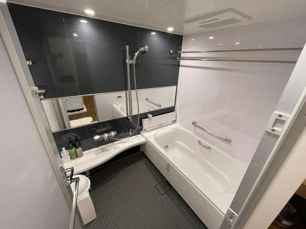 Wolf Pack 1002 Apartment Osaka