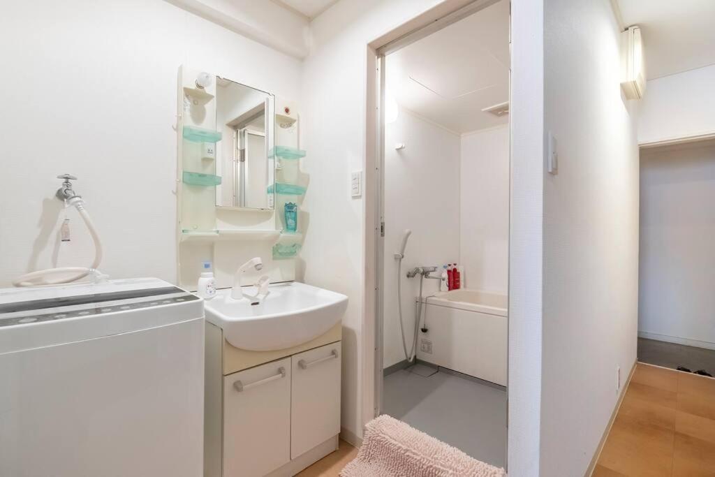 Apartment ２ Beds. Comfortable . Dotonbori / Kuromon Market. Osaka