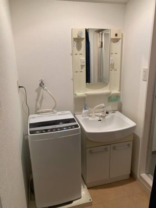 ２ Beds. Comfortable . Dotonbori / Kuromon Market. Apartment *