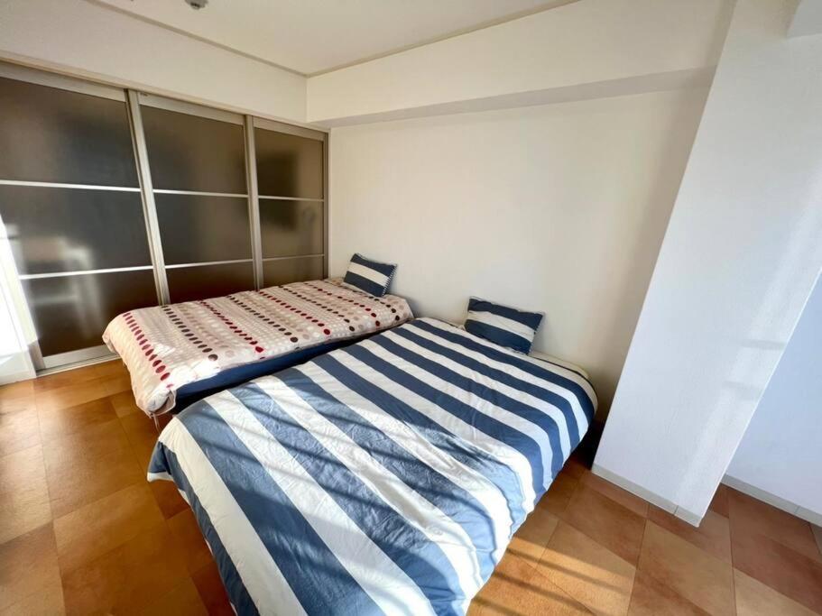 ２ Beds. Comfortable . Dotonbori / Kuromon Market.