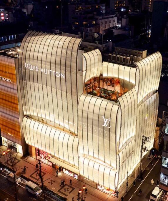 Apartment 大阪ハウス701 Near Namba And Kuromon Market And Den Den Town & Direct To Kix Osaka