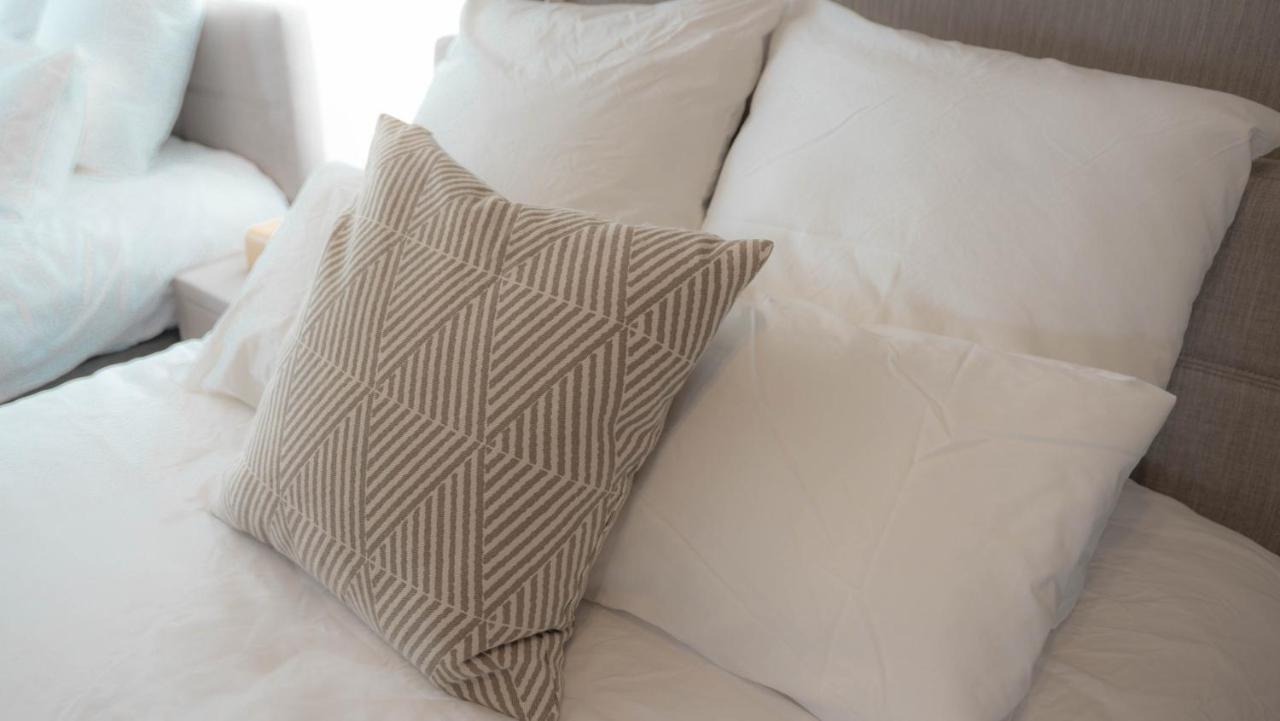 Accommodates Up To 11 Guests!!staypia Namba Ebisu Apartment Osaka