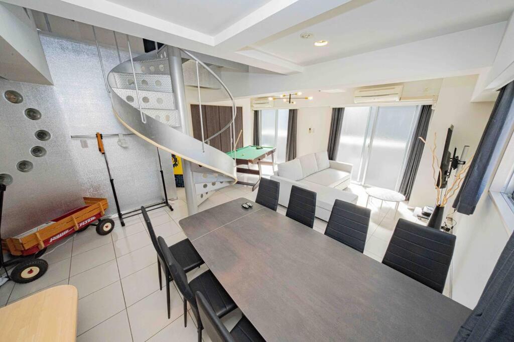 Apartment メルシアター鈍色の風・最上階デザイナーズルーム *