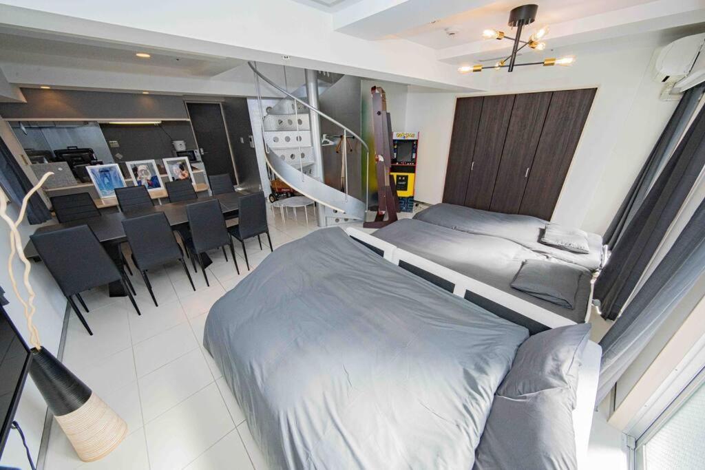 メルシアター鈍色の風・最上階デザイナーズルーム Apartment *