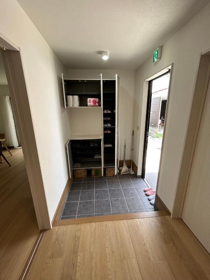Villa Trust2馆临近心斋桥道頓堀难波直达梅田关西机场usj全新独栋别墅四个卧室可住8人超大空间3卫2浴厨房设施齐全电视冰箱洗衣机空调配置齐全免费停车4分钟步行至今宫站 *
