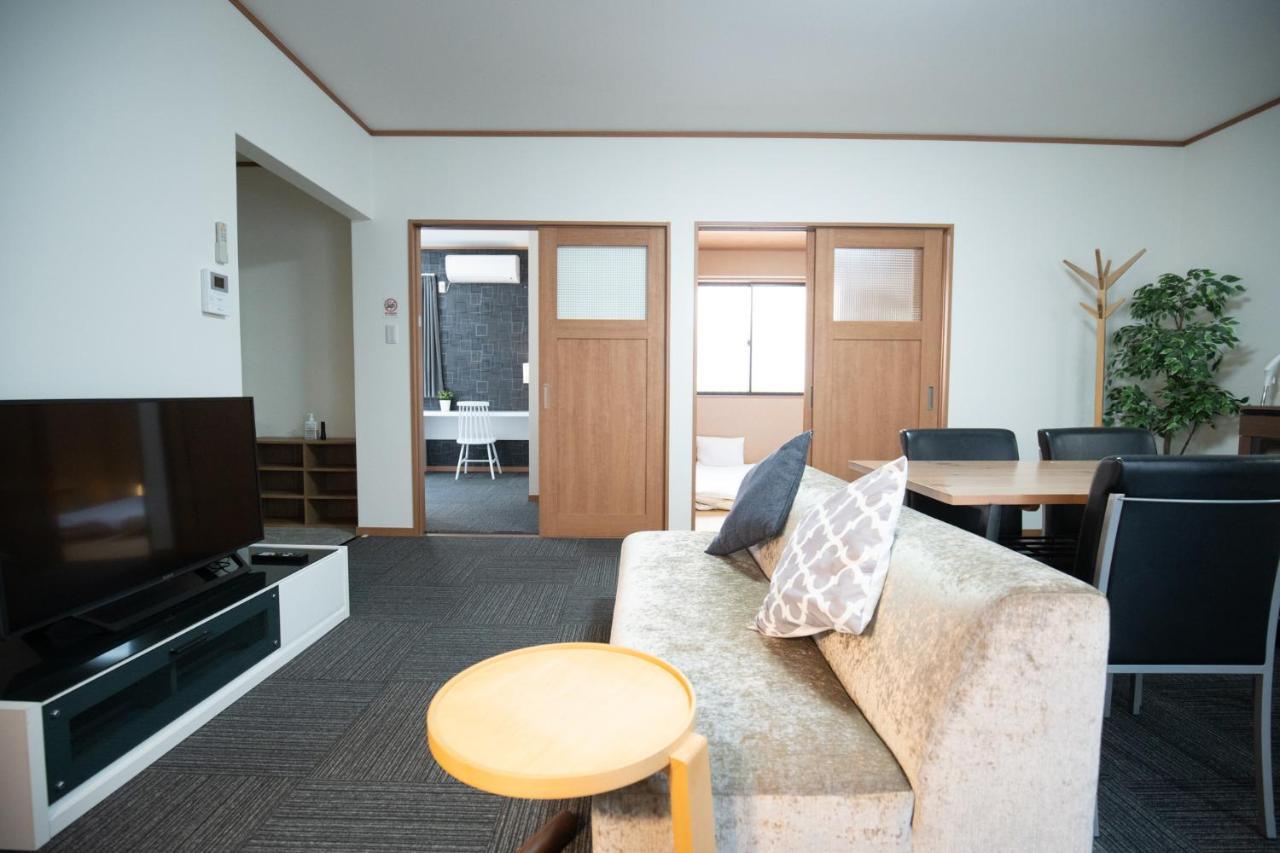 Kuromon Apartment