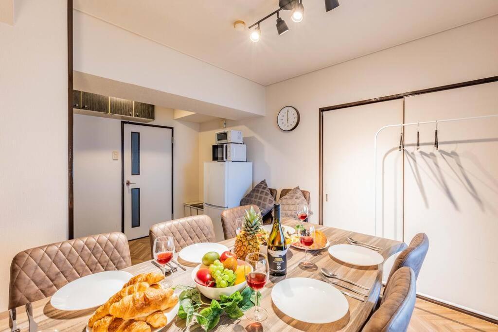 River Side Namba 303 Apartment