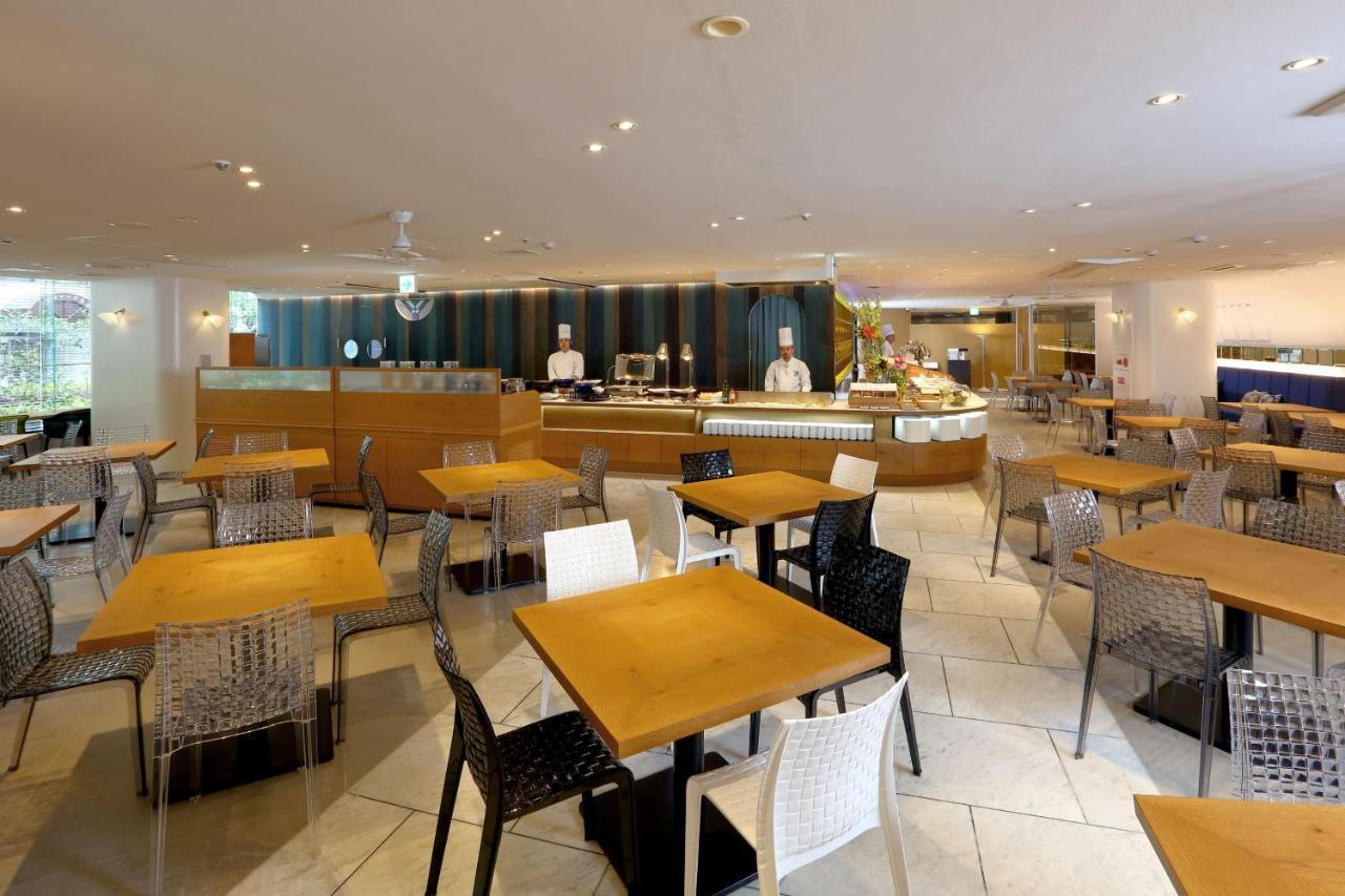 Plaza Hotel 4*