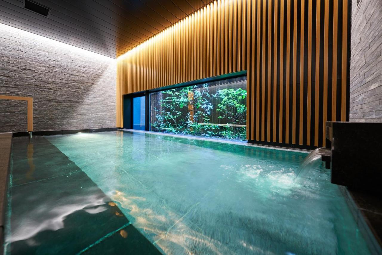 Resol Trinity 4* Osaka