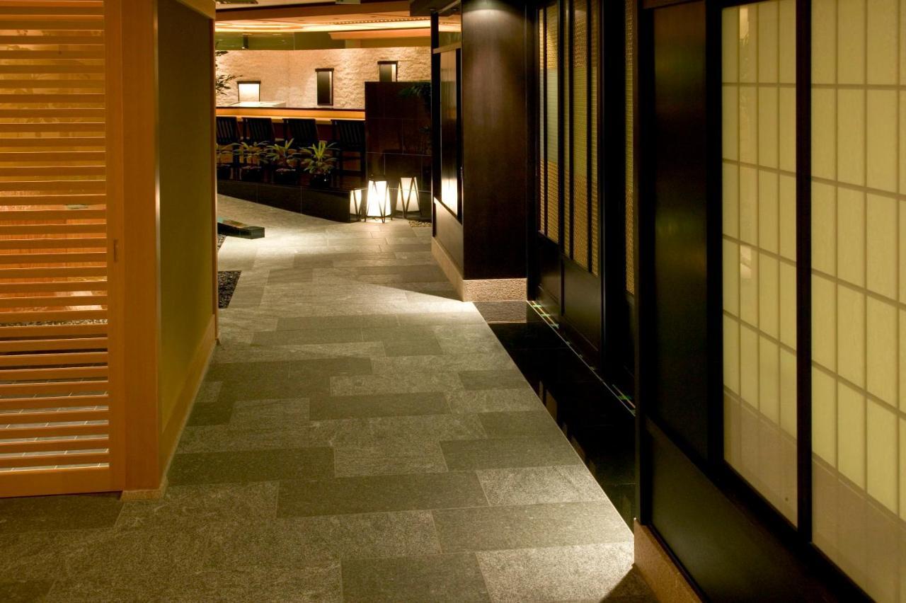 Sheraton Miyako Hotel 5*
