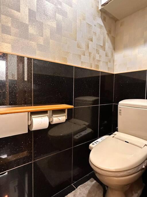 Cozy Sanchome: Namba-nippombashi Comfort Near Shopping Streets Apartment Osaka