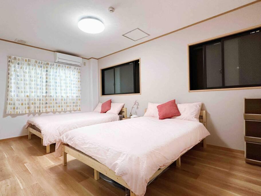Cozy Sanchome: Namba-nippombashi Comfort Near Shopping Streets *