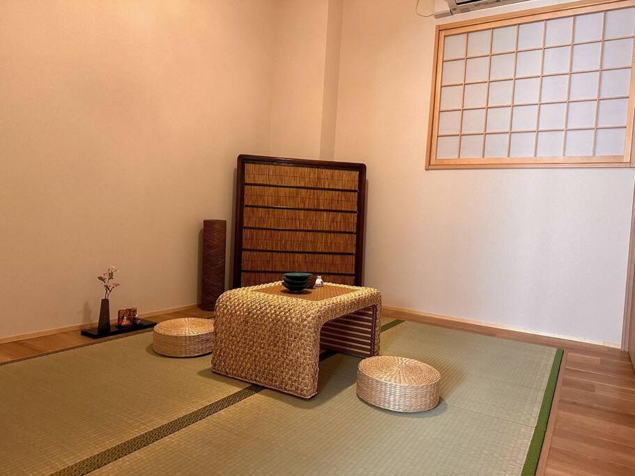 Cozy Sanchome: Namba-nippombashi Comfort Near Shopping Streets Osaka
