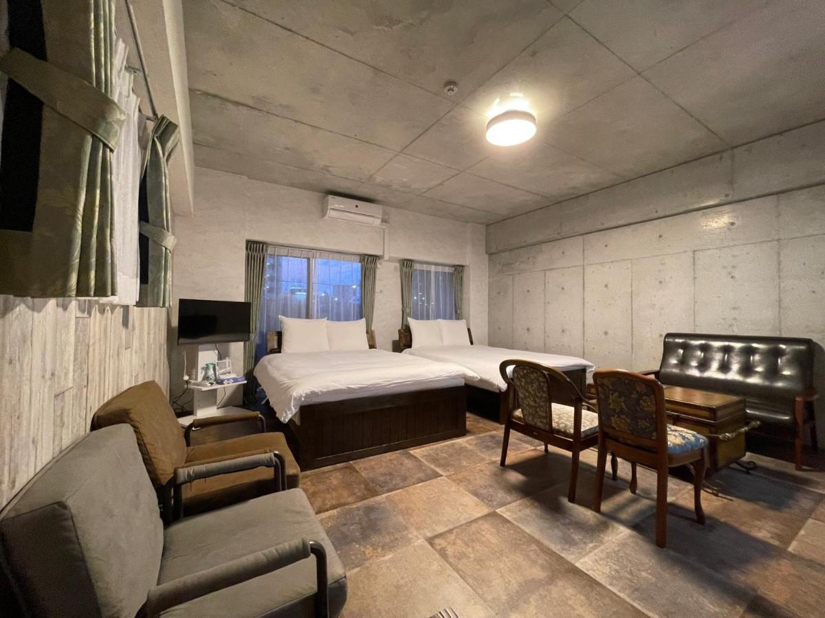 Wolf Pack 21 Apartment