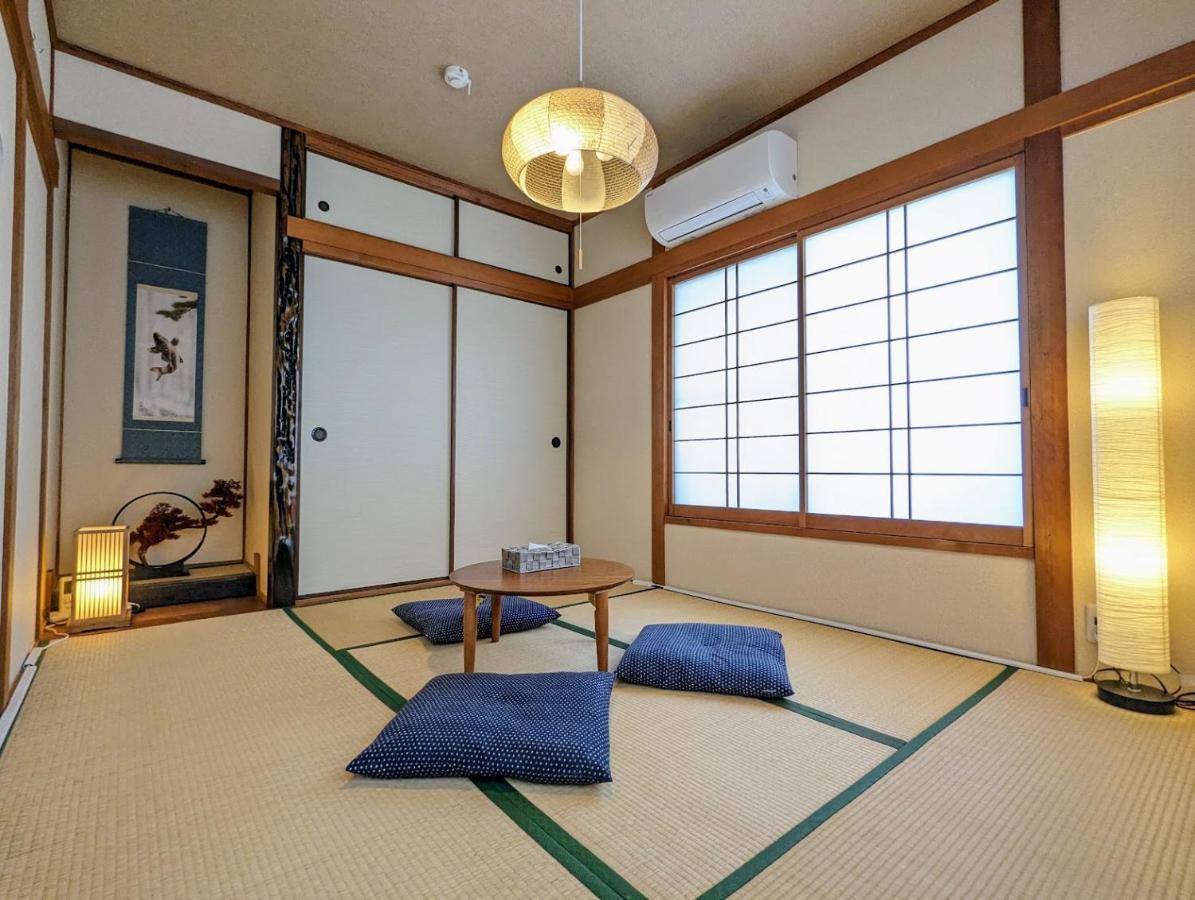 Holiday home Tsukiyume - House With Parking, 10mins To Usj, Tennoji, Namba Osaka