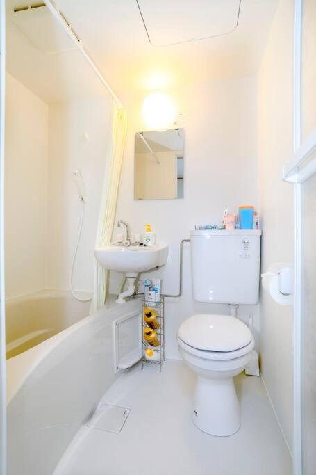 Apartment 鶴橋駅徒歩2分 トイレ浴室複数あり3階建て一軒家車庫付き