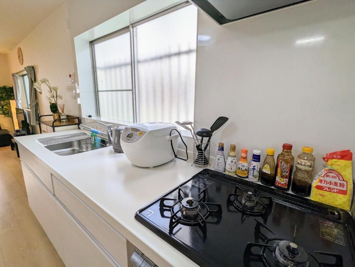 Tsukiyume - House With Parking, 10mins To Usj, Tennoji, Namba *
