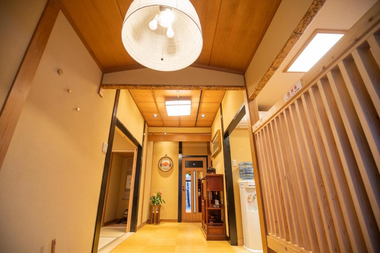 Akiko Fukuya Town Villa