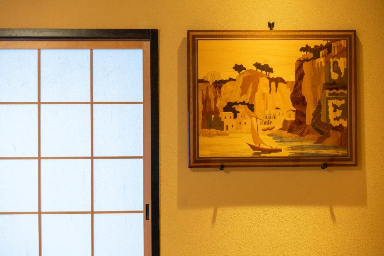 Akiko Fukuya Town Villa Osaka