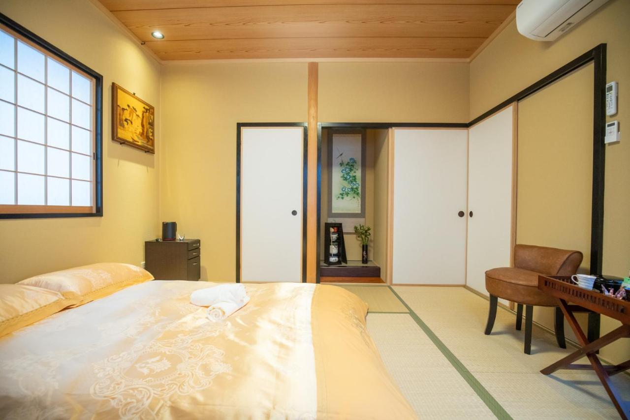 Akiko Fukuya Town Villa