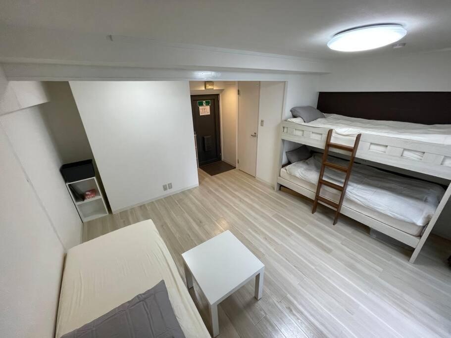 Apartment 301 サンライズマンション新大阪駅から徒歩2分！guest Shin-osaka Osaka