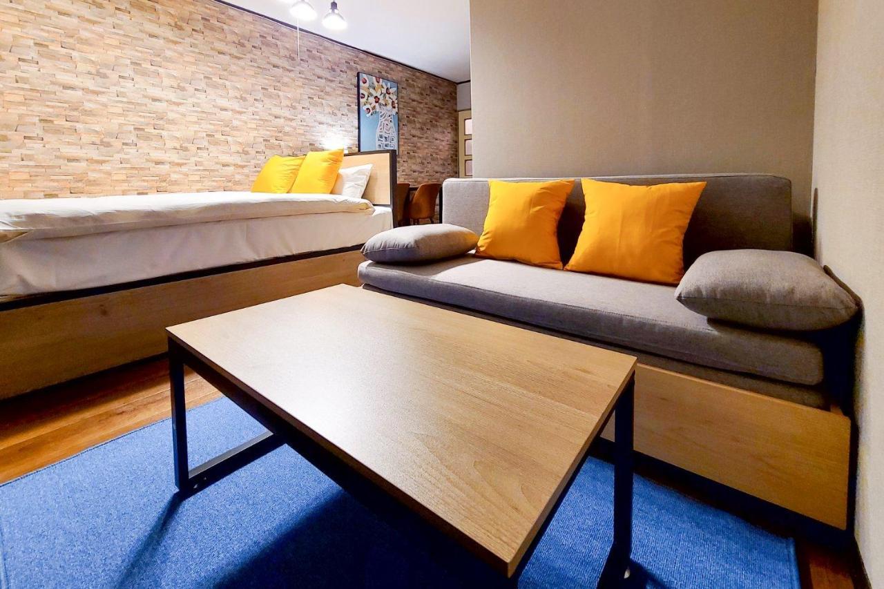 Apartment Alita Clover Heights *