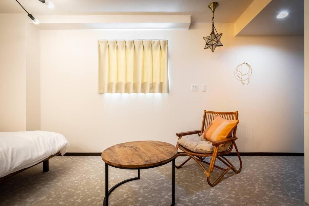 Apartamento 楓ホテル201