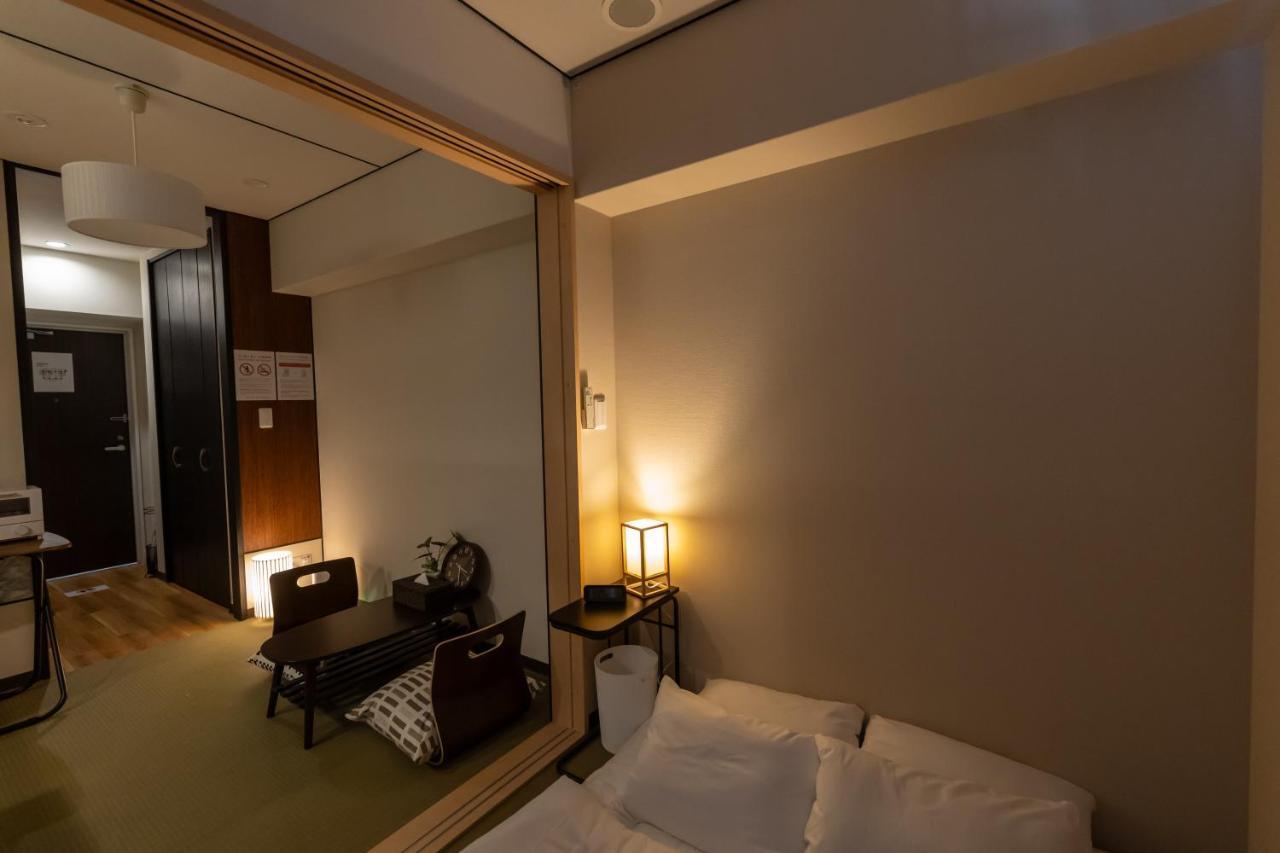 H2h Tsutenkaku Osaka
