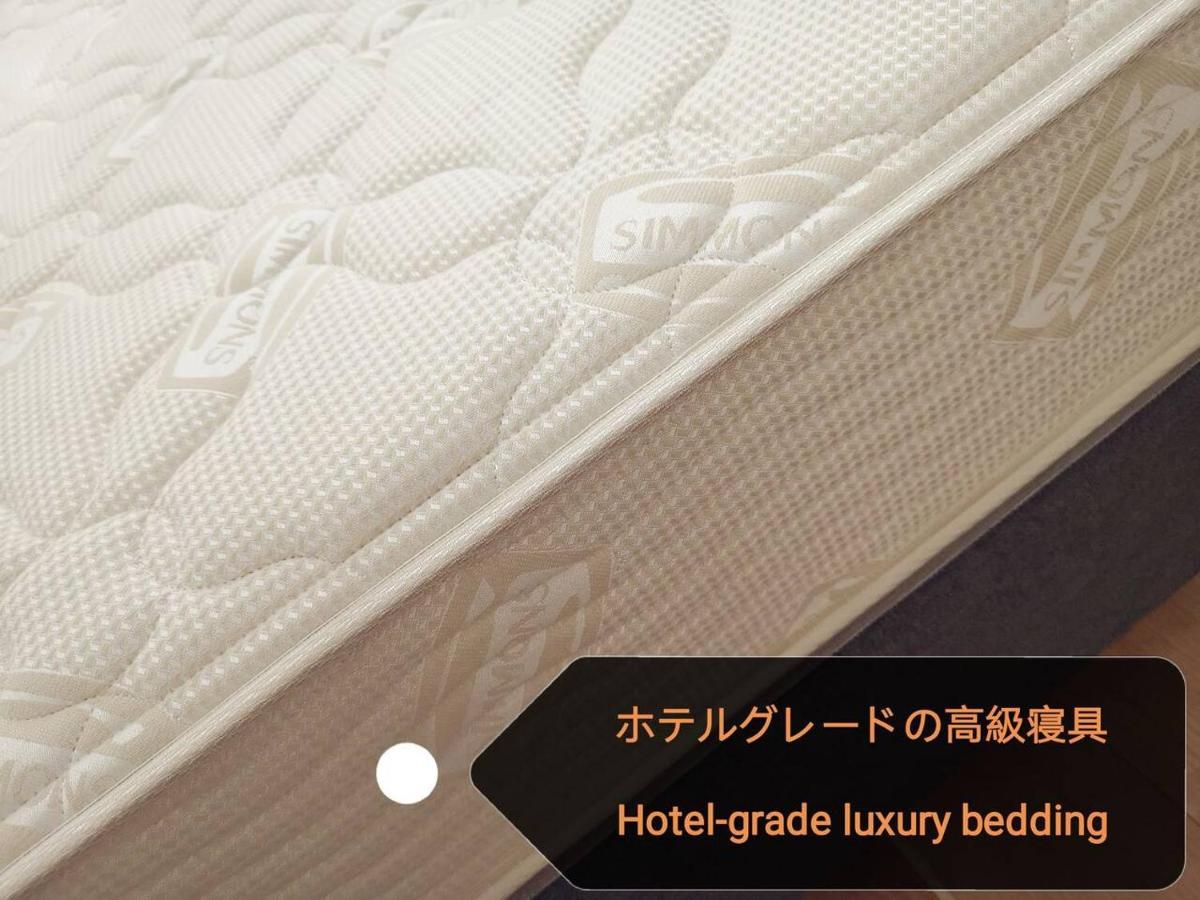 Rakuto Tsutenkaku: Namba With Easy Airport Access Apartment *