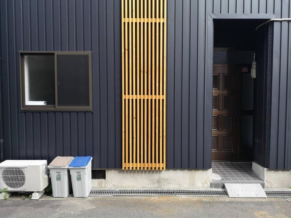 Rakuto Tsutenkaku: Namba With Easy Airport Access Apartment Osaka