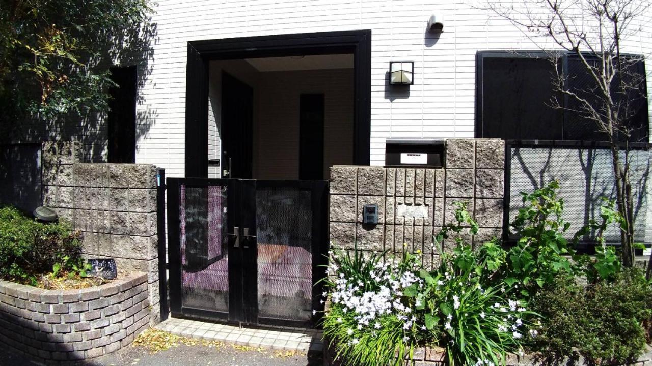 Casa de hóspedes 大阪～金閣 *