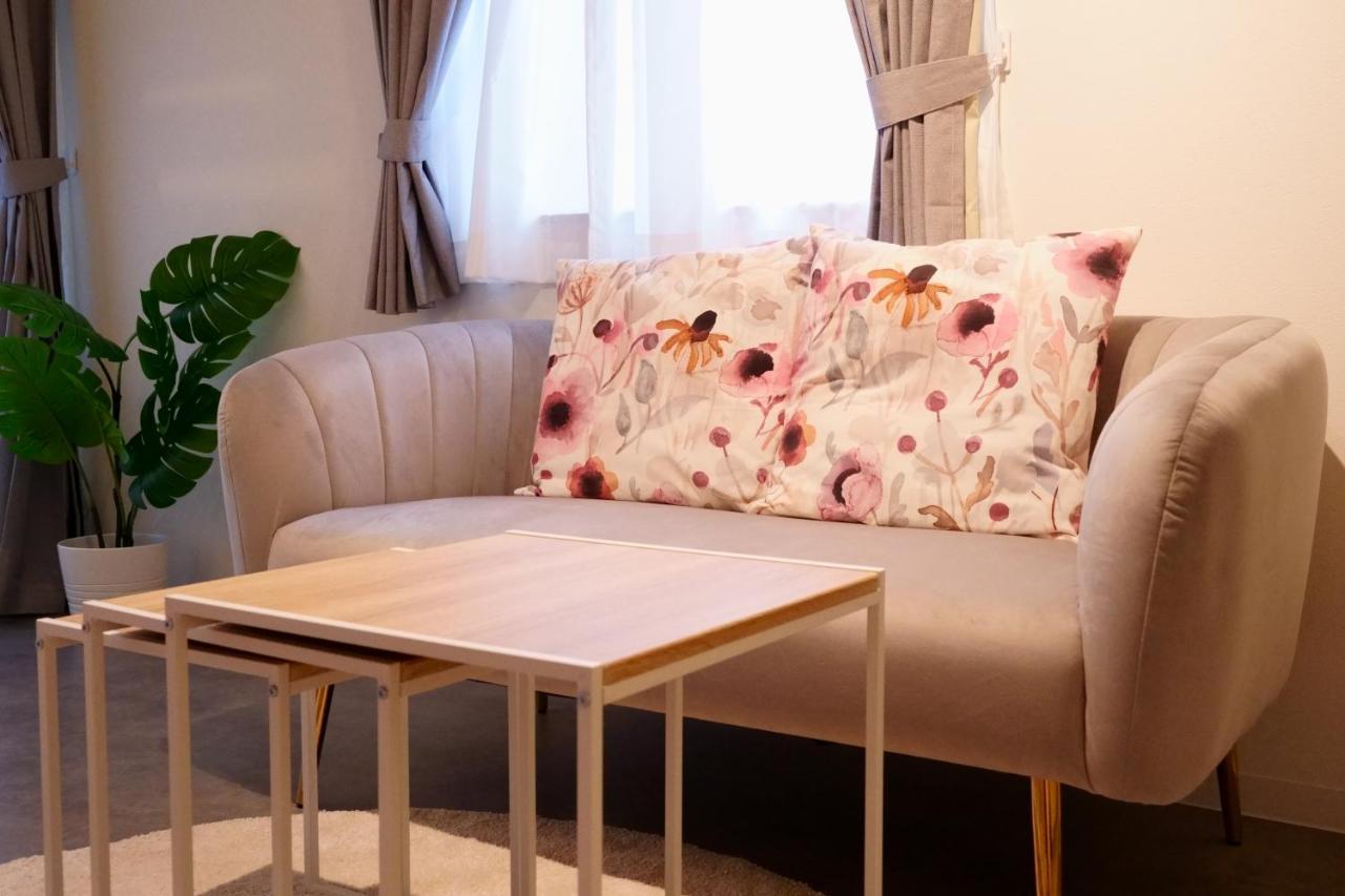 Liaison Court Universal Gateway Apartment *